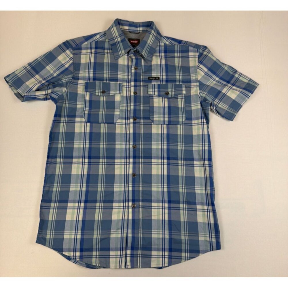 Wrangler Men S Blue Plaid Short Sleeve Outdoor Regular Fit Button Down Shirt